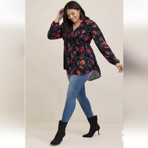 Torrid Floral Smocked Hi-Low Tunic Size Large